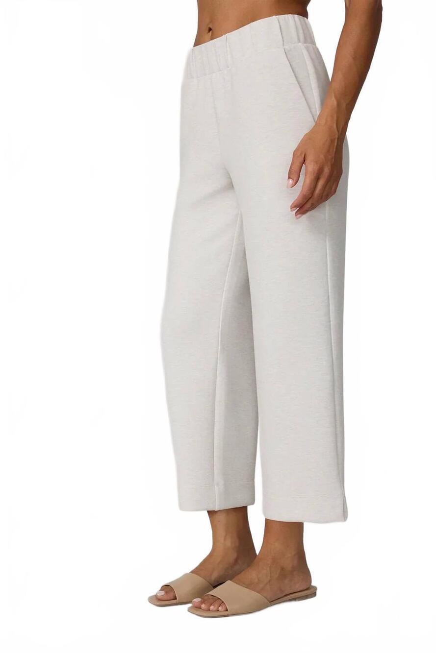 NEW MPG SPORT dreamweave cropped pant in white